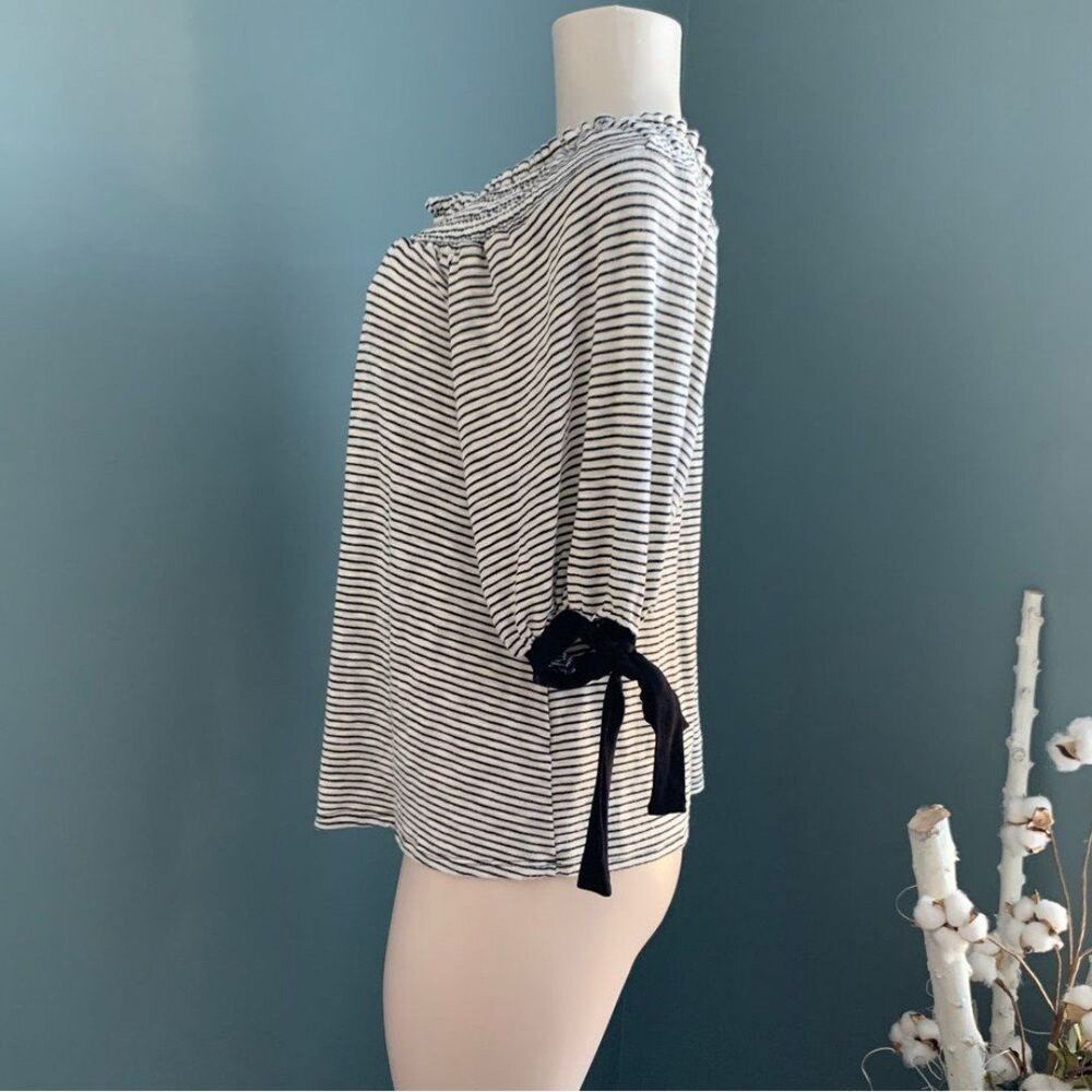 Altar’d State Smocked Black and Taupe Striped Half Bow Sleeves Top Size Medium - Picture 4 of 8